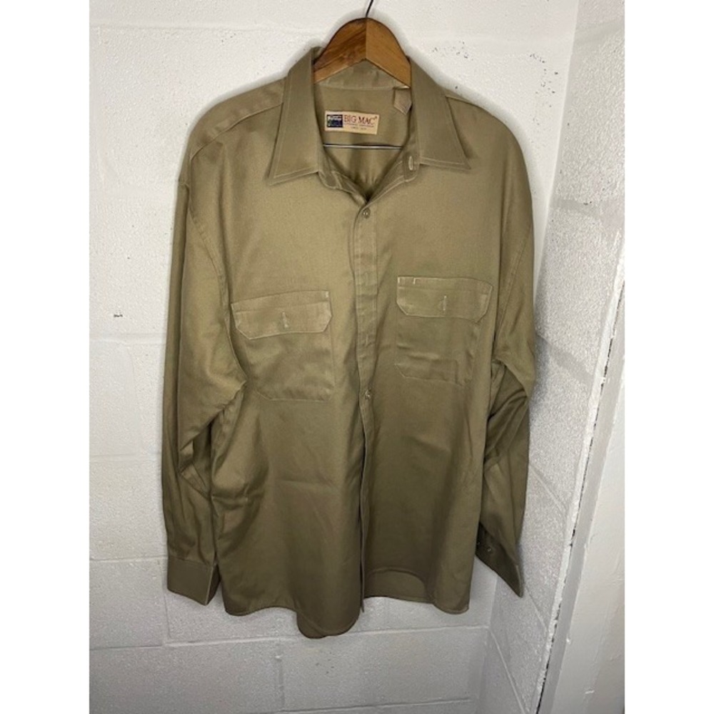 Big Mac Button Down Khaki Shirt Size LG-Tall